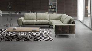 Scopri di più sull'articolo Prezioso Casa: ad ognuno il suo divano