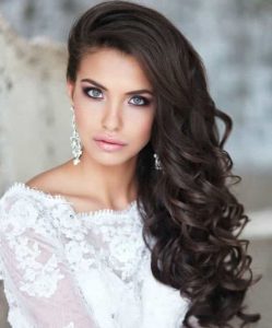 Scopri di più sull'articolo Trucco sposa 2020: tutti i trend del nuovo anno