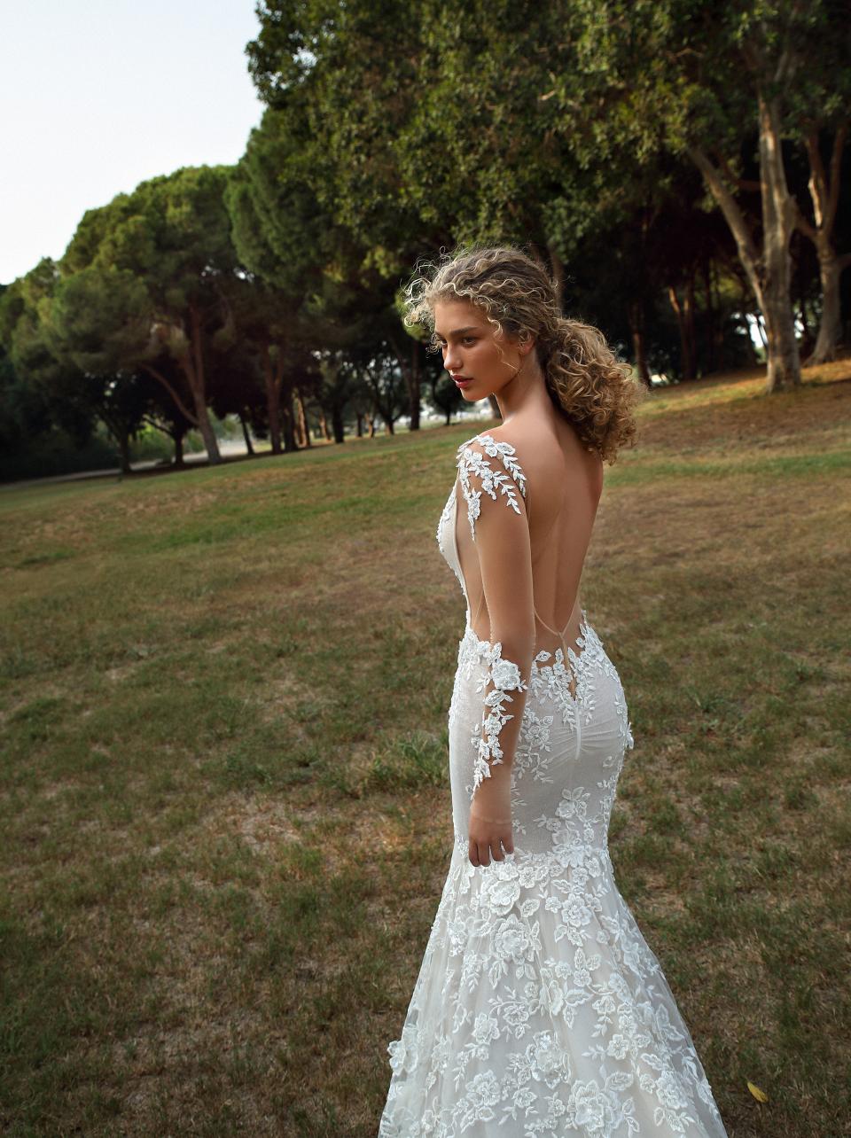 Scopri di più sull'articolo Galia Lahav: collezione 2021 per una favola moderna