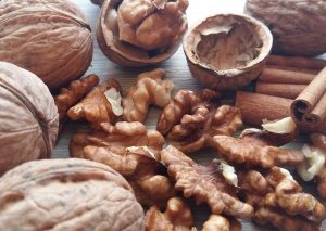Scopri di più sull'articolo Quanta frutta secca mangiare al giorno?