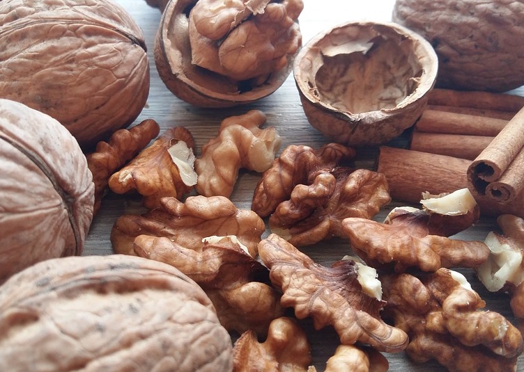 Scopri di più sull'articolo Quanta frutta secca mangiare al giorno?