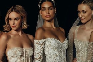Scopri di più sull'articolo Come scegliere l’abito da sposa perfetto: Consigli e suggerimenti.