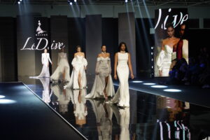 Scopri di più sull'articolo Mostra d’Oltremare, torna”Tuttosposi” sfilate di moda e tradizione artigianale